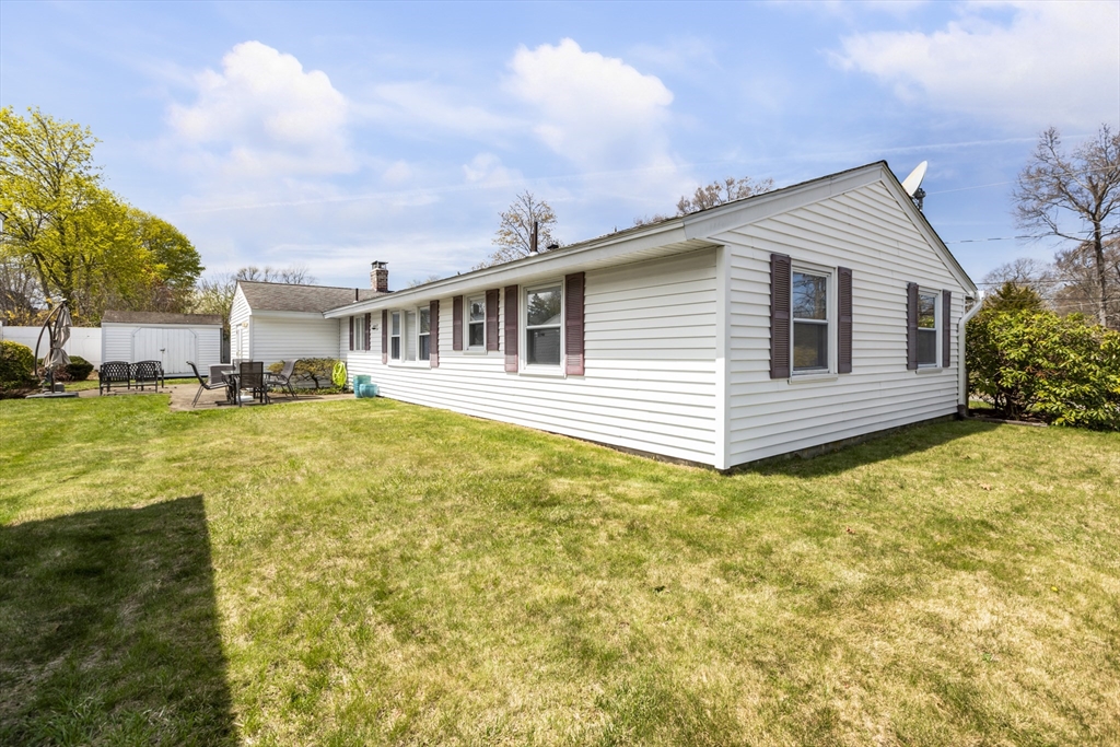 19 Dixon Road