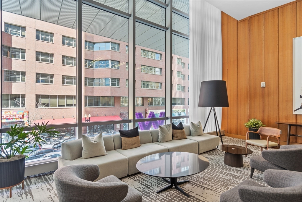 110 Stuart Street # 19A