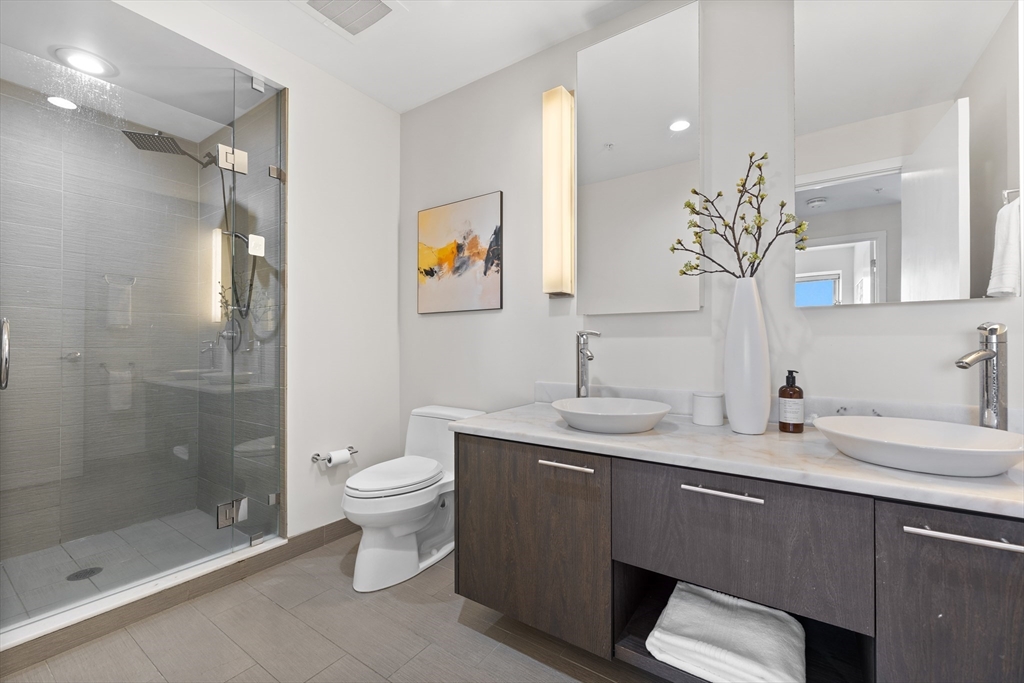 110 Stuart Street # 19A