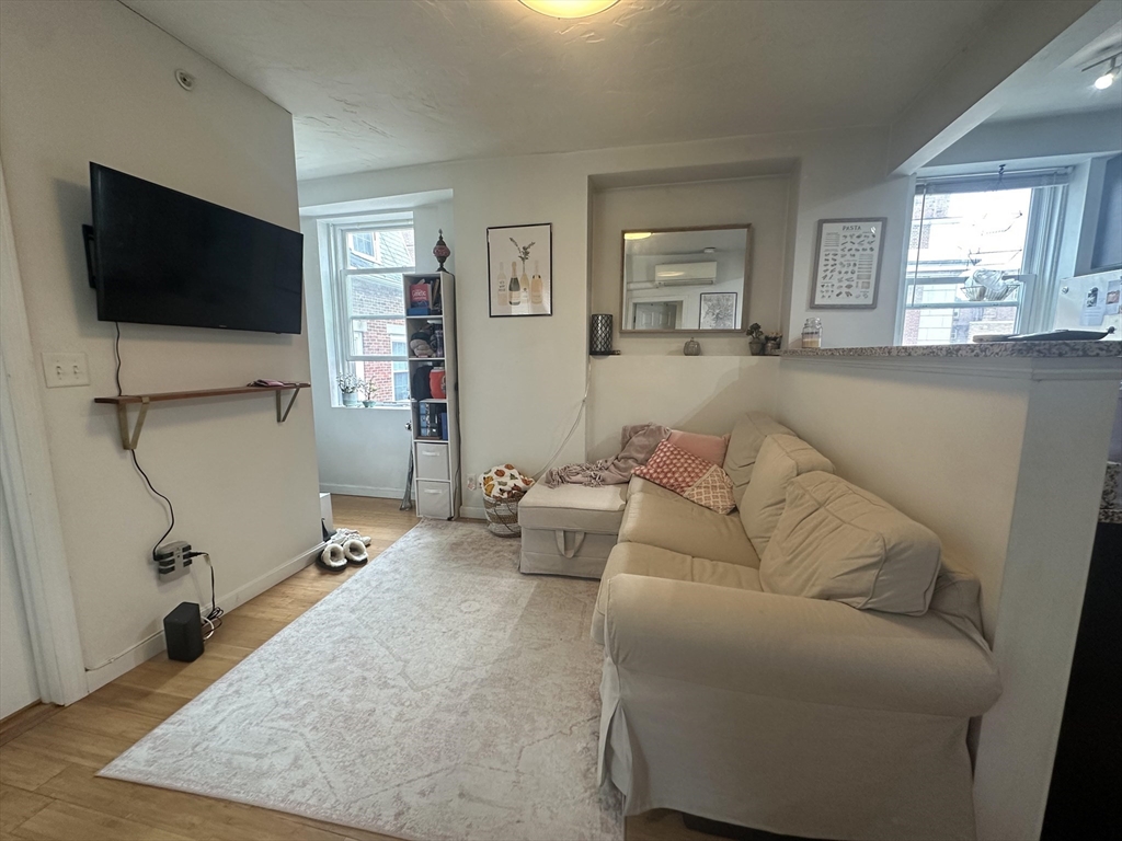 35 N. Margin Street # 6