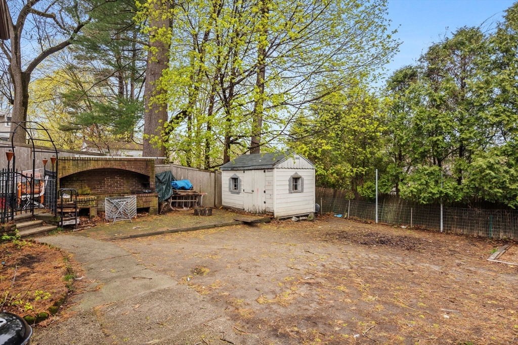 31 Chaske Ave