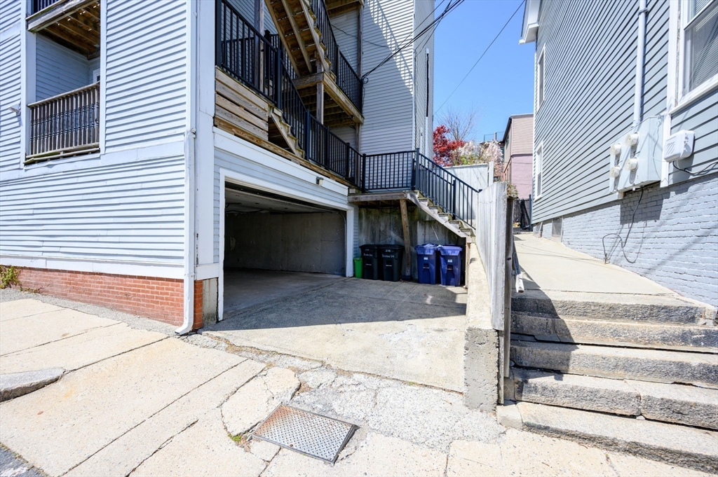 285 Bunker Hill St # 2