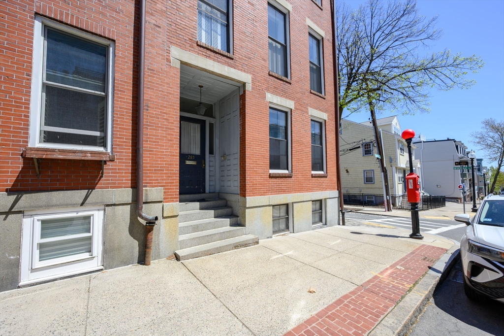 285 Bunker Hill St # 2