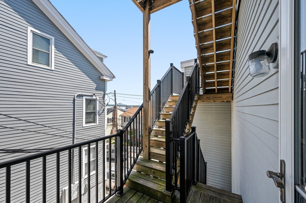 285 Bunker Hill St # 2