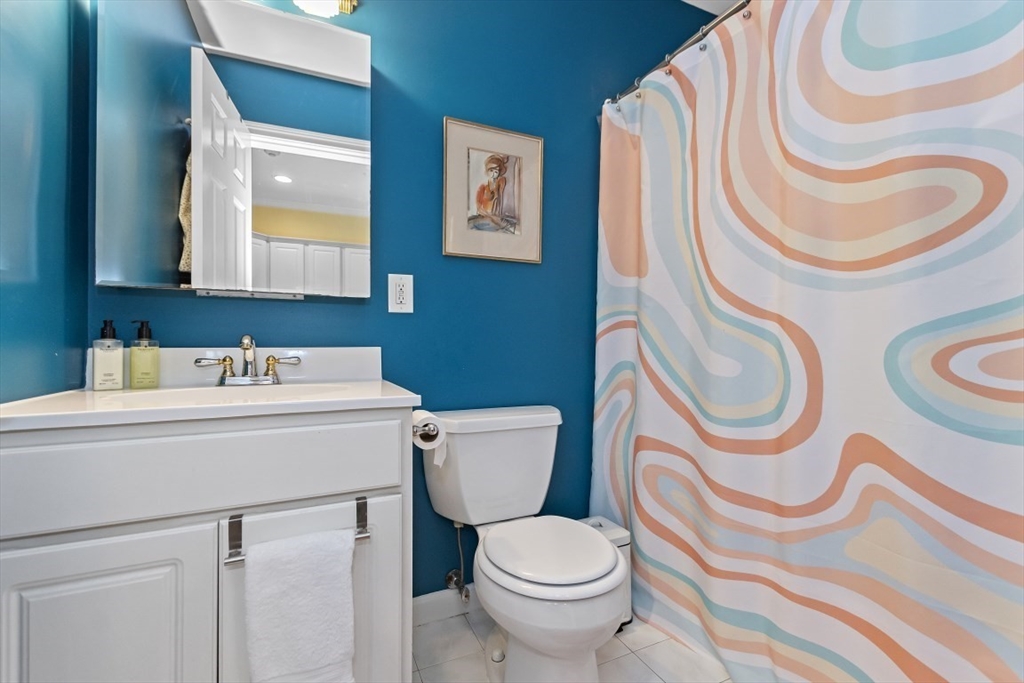 464 Hanover Street # 2