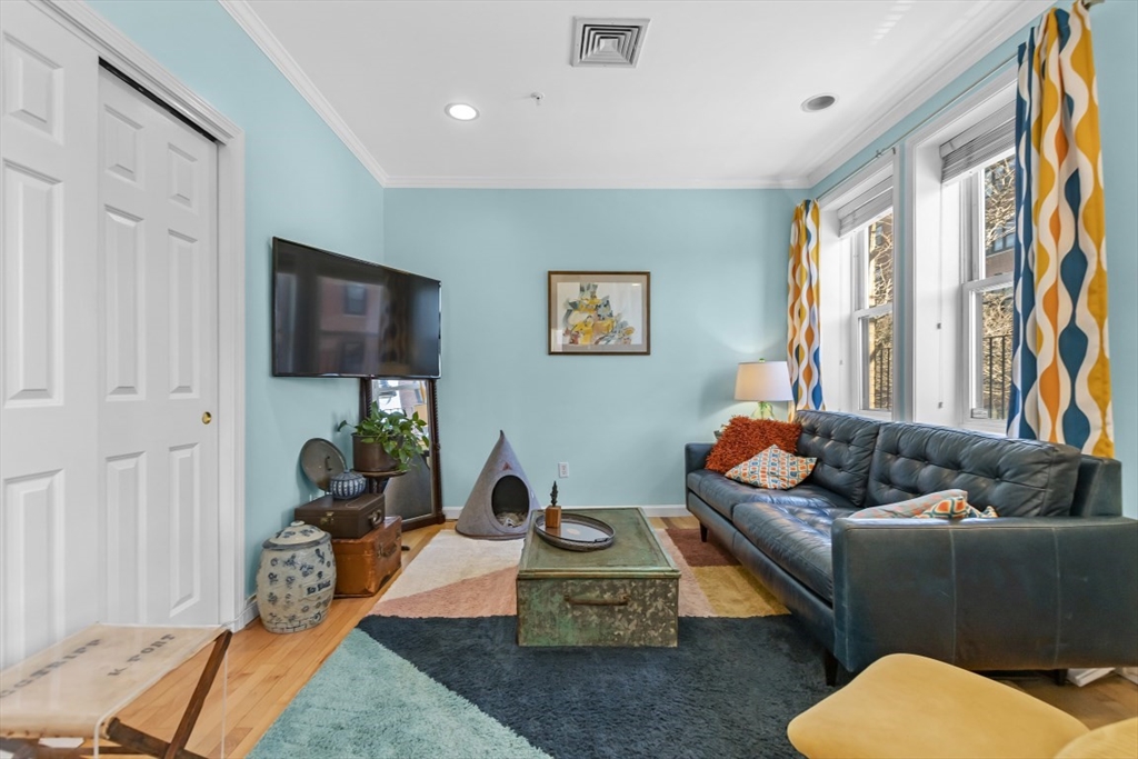 464 Hanover Street # 2