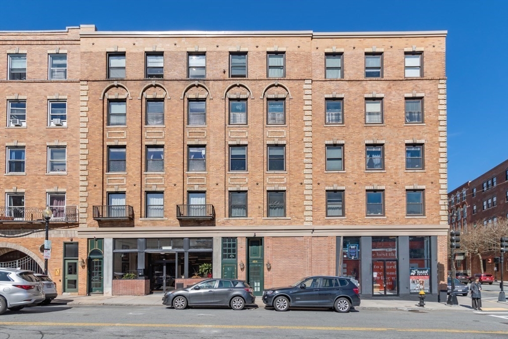464 Hanover Street # 2