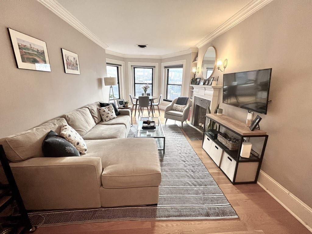 280 Commonwealth Ave # 402