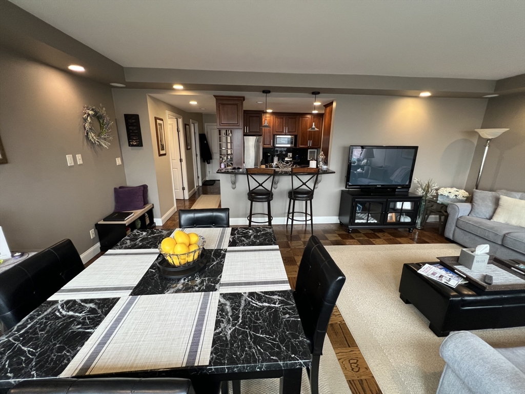 65 E India Row # 18H