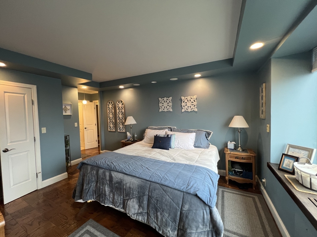 65 E India Row # 18H