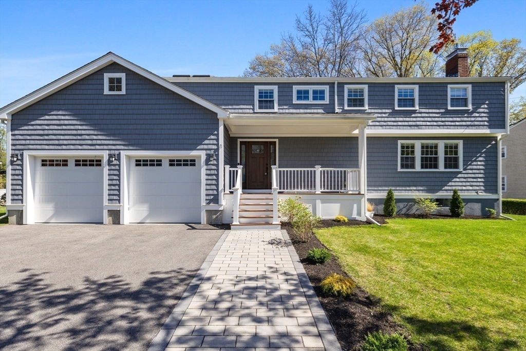 8 Whispering Hill Rd