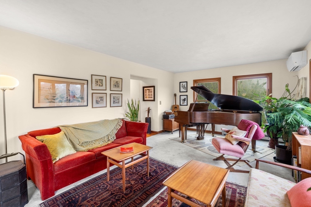 55 Hale Rd