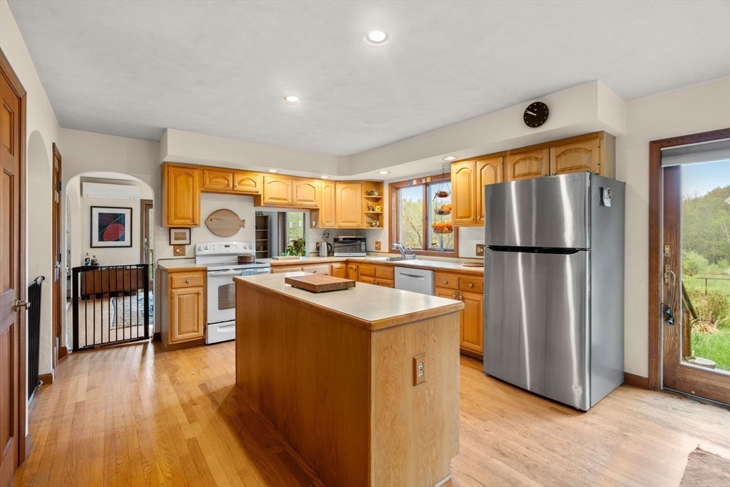 55 Hale Rd
