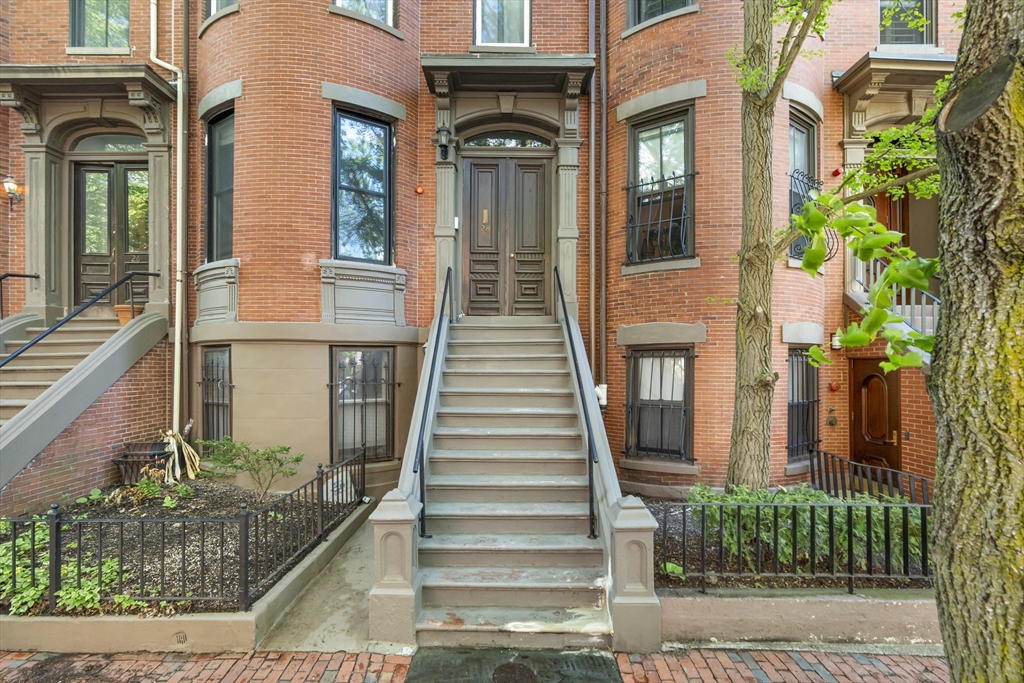 28 Greenwich Park # 3