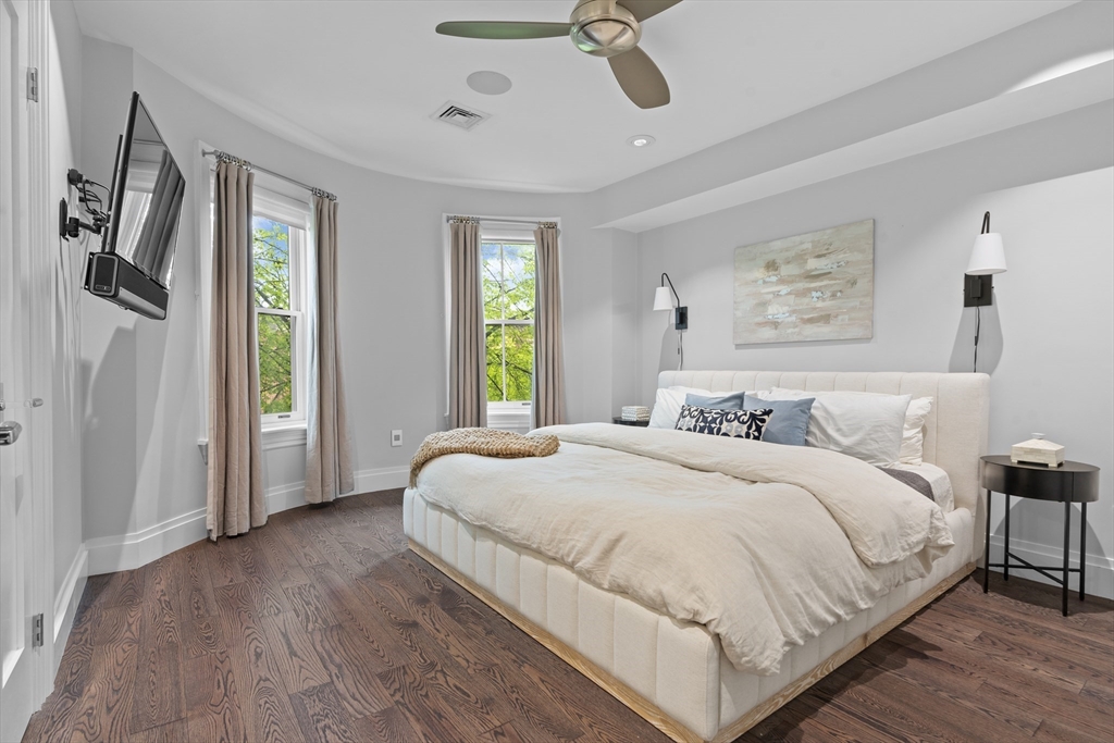 28 Greenwich Park # 3