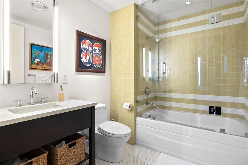 500 Atlantic Ave # 21H
