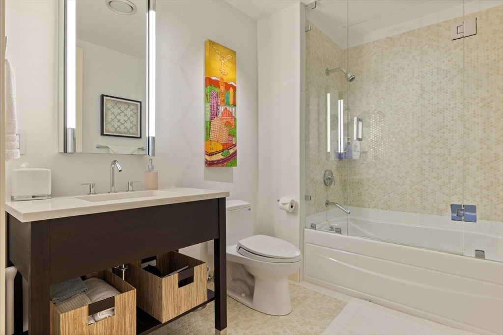 500 Atlantic Ave # 21H