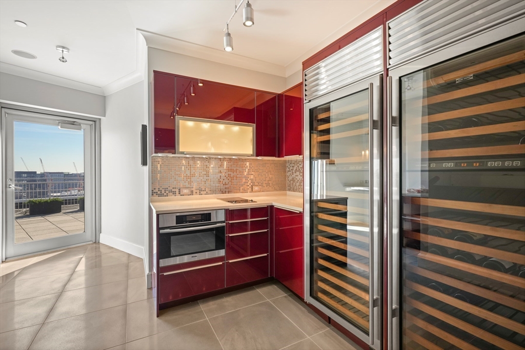 500 Atlantic Ave # 21H