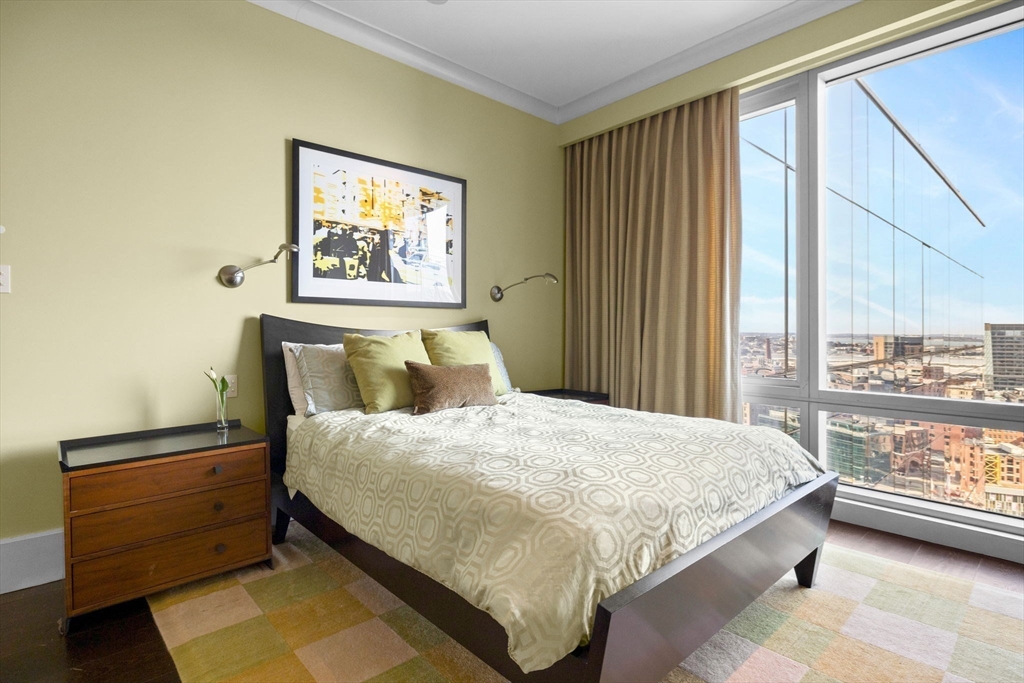 500 Atlantic Ave # 21H