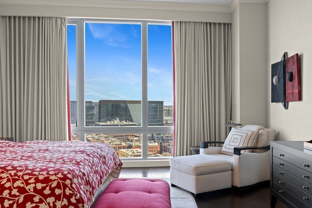 500 Atlantic Ave # 21H
