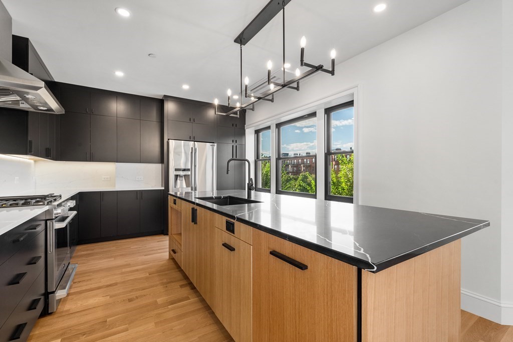 903 Beacon St # 3