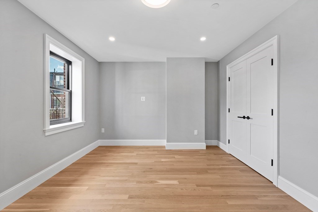 903 Beacon St # 3