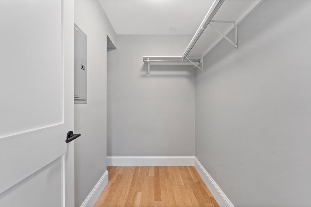903 Beacon St # 3