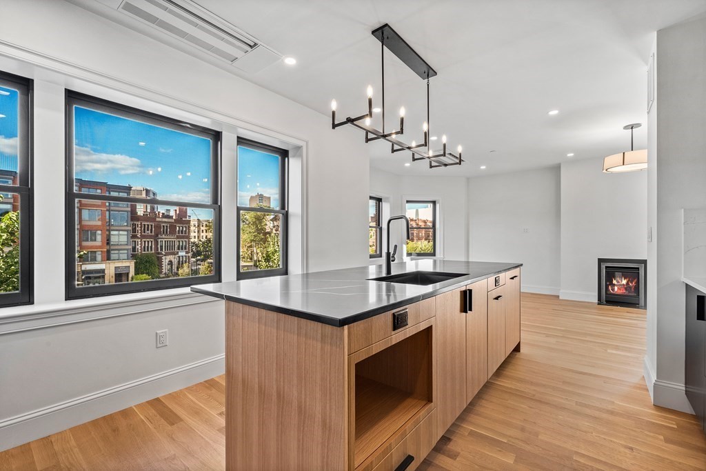 903 Beacon St # 3