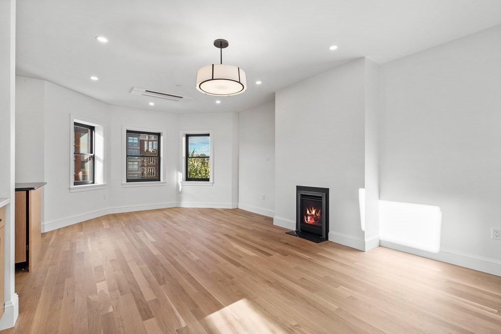 903 Beacon St # 3