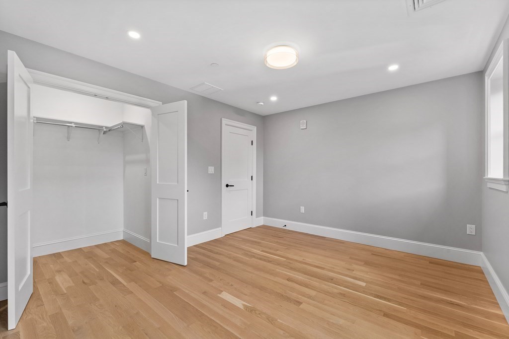 903 Beacon St # 3