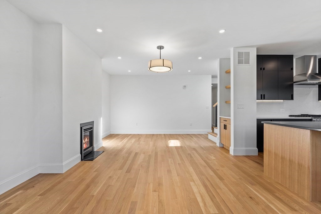 903 Beacon St # 3