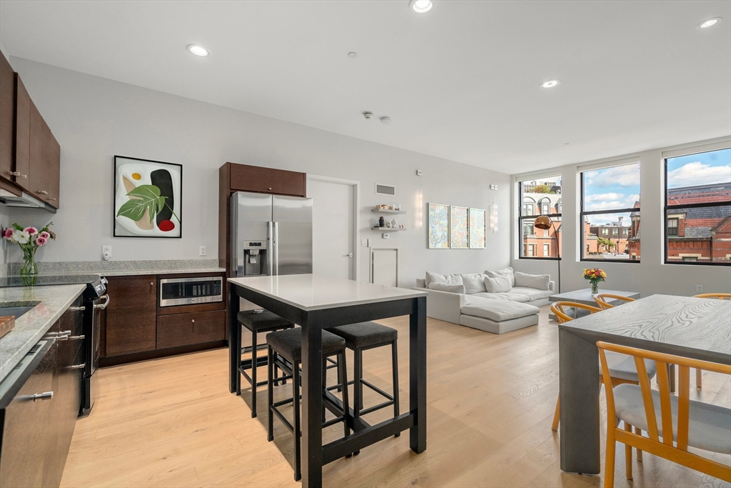 285 Columbus Ave # 407