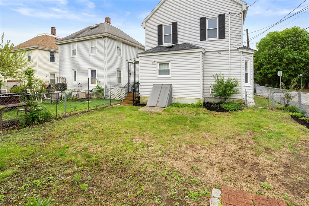 35 Myrtle St