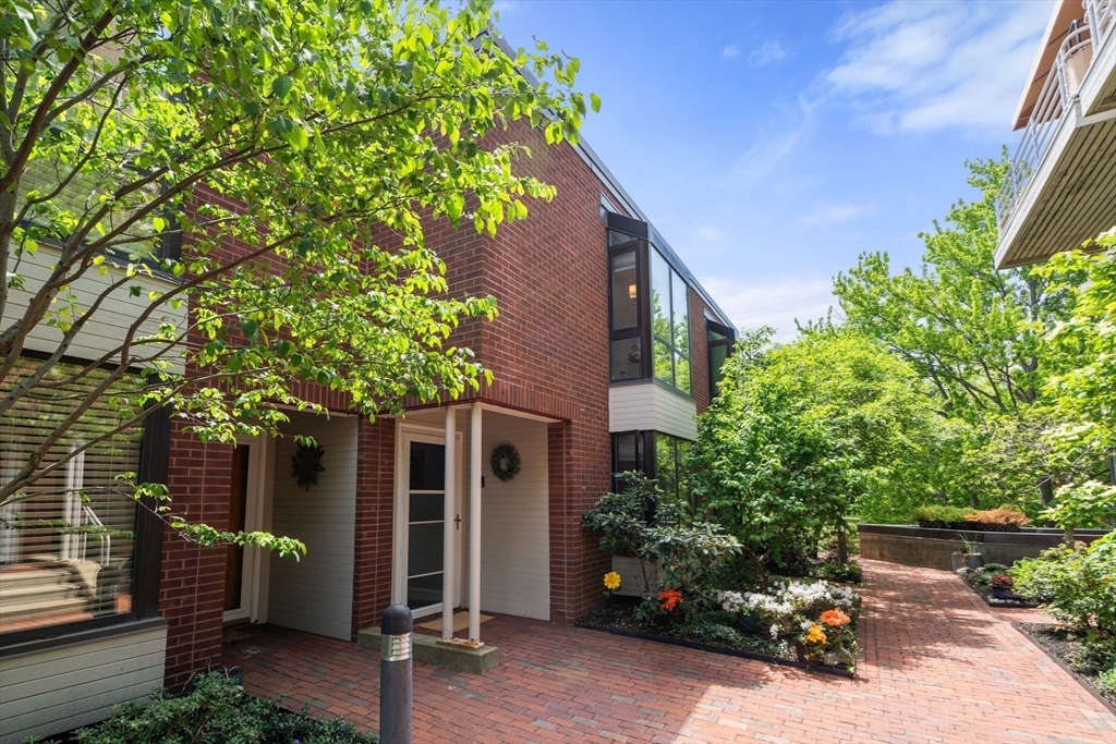 30 Shipway Pl # 30