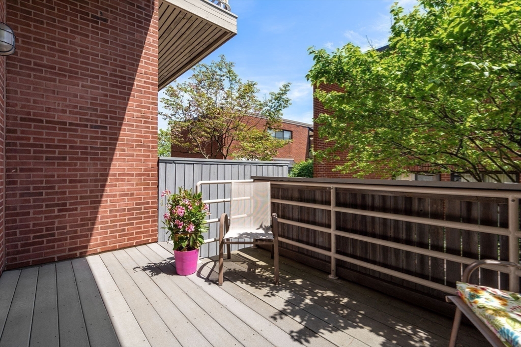 30 Shipway Pl # 30