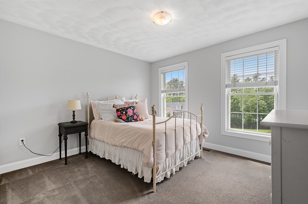 26 Mountain Laurel Rd