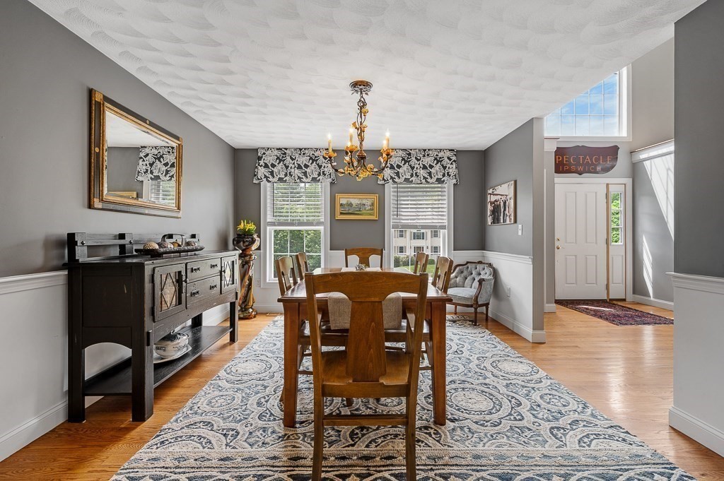 26 Mountain Laurel Rd