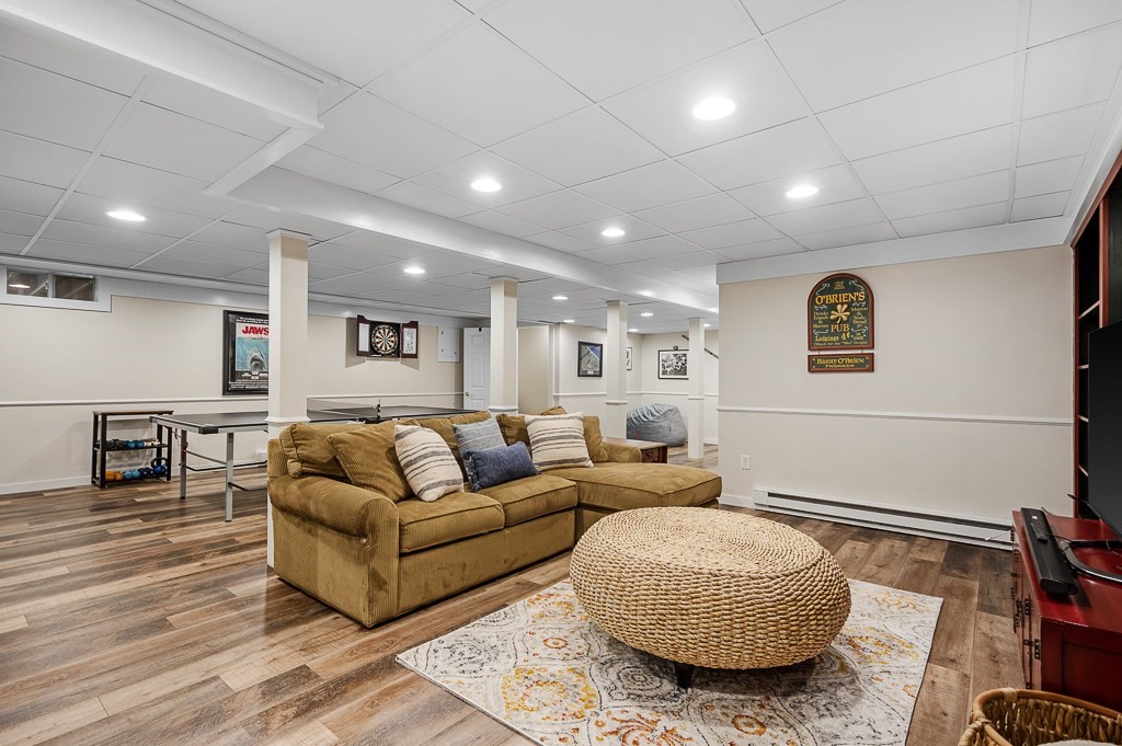 26 Mountain Laurel Rd