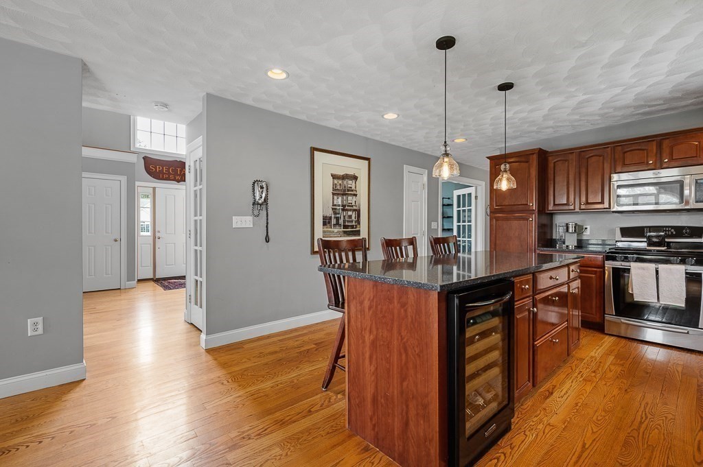 26 Mountain Laurel Rd