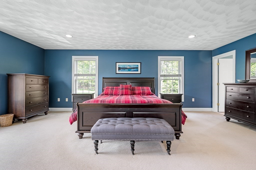 26 Mountain Laurel Rd