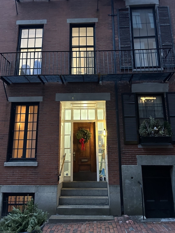 36 Temple Street # 2