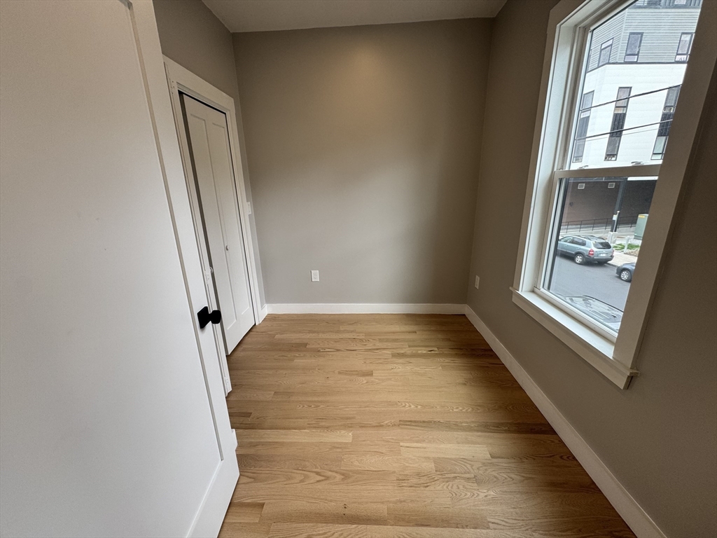 272 E Cottage St # 2