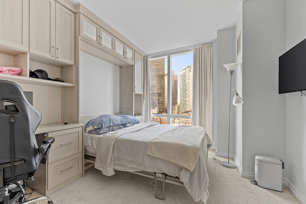 1 Franklin St # 1807