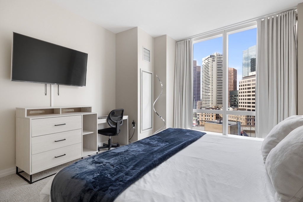 1 Franklin St # 1807