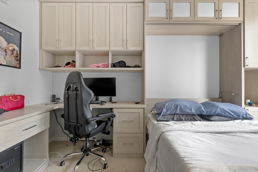 1 Franklin St # 1807