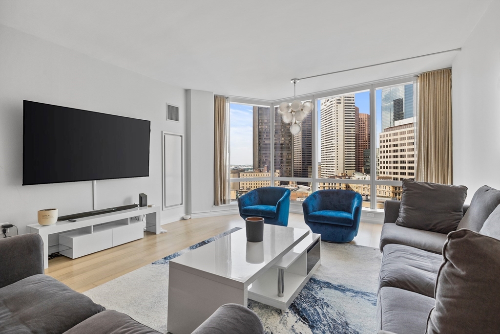 1 Franklin St # 1807