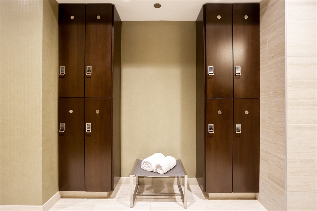 1 Franklin St # 1807