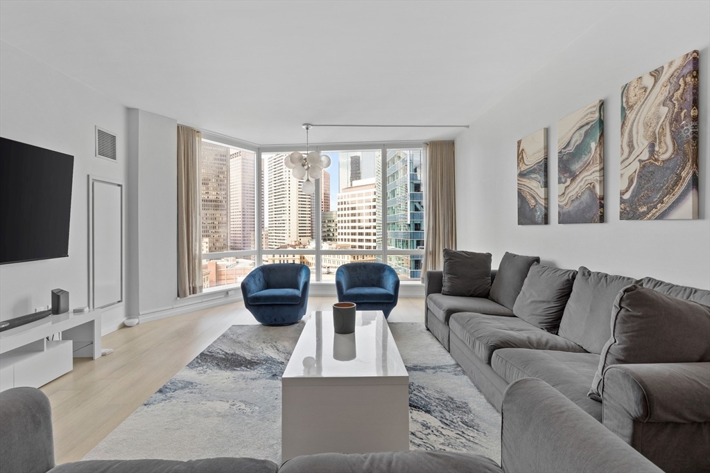 1 Franklin St # 1807