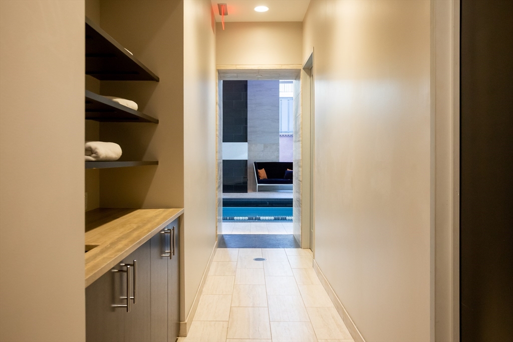 1 Franklin St # 1807