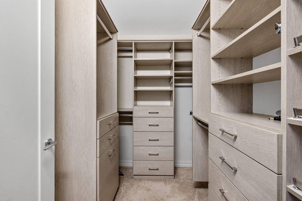 1 Franklin St # 1807